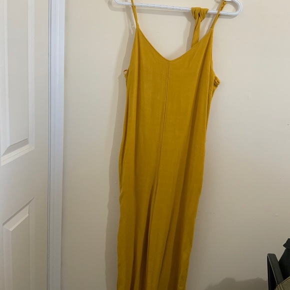 Monteau Los Angeles Yellow Jumpsuit - Picture 2 of 4